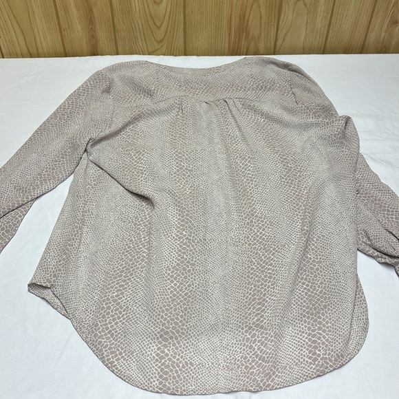 Jones New York Pink Buttoned Blouse with Mandarin Collar - Picture 7 of 7